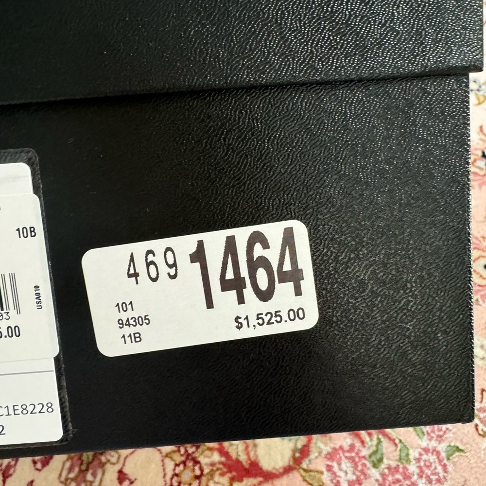 CHANEL Black Sandals with Silver Logo - Picture 14 of 14